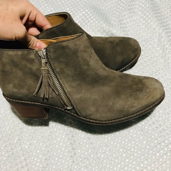 Vionic Vionic Serena Ankle Boot - Picture 10 of 11